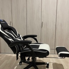 再出品 新品未開封ゲーミングチェア オットマン Bluetoothスピーカー付き 再出品 新品未開封ゲーミングチェア オットマン Bluetoothスピーカー付き