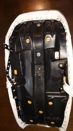 CBX用 チョビ三段シート 売り切りたい価格 CBX400Fチョビ3段シート