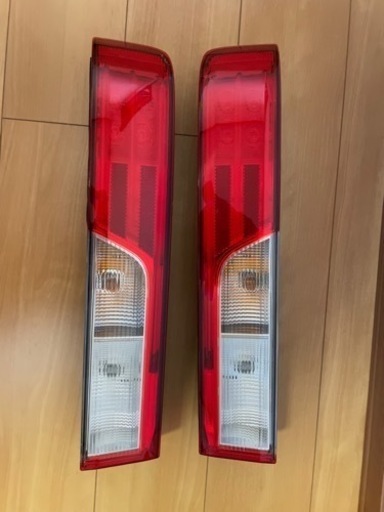 国産日本製 DA 17wエブリィワゴンLEDテールランプ 37Ct4