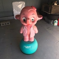 サトコちゃん人形　高さ約90センチ