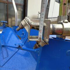 小川の片培土器120型と取付ヒッチ