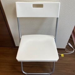 IKEA 折り畳み椅子(3/26に処分します。)