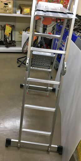 ステップエイト 折りたたみ式脚立 中古品 型番不明