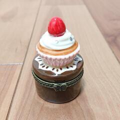 【新品】イチゴカップケーキ 小物入れ トリンケットボックス