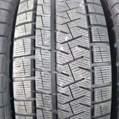 冬 ゴルフ VW 人気の ボーベット【~90％富山】VW ゴルフ アウディ A3 冬 215/45R17 ピレリ ゴルフ5 A3 ワーゲン GTi ゴルフⅣ ボルベット PCD112 中古4本