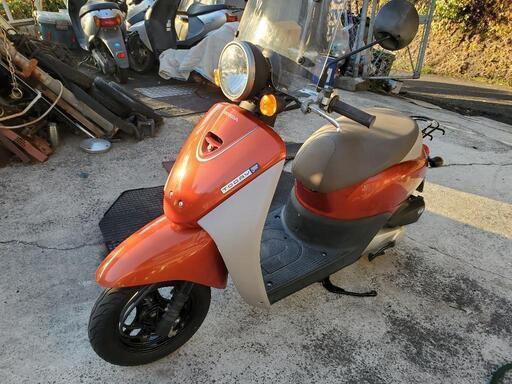 ホンダトディー4サイクルバッテリ新品タイヤ新品色は