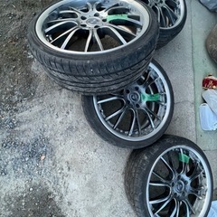 19インチ VIENNAホイールタイヤセット売ります。早いもの勝ち