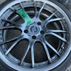 19インチ VIENNAホイールタイヤセット売ります。早いもの勝ち