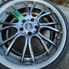 19インチ VIENNAホイールタイヤセット売ります。早いもの勝ち