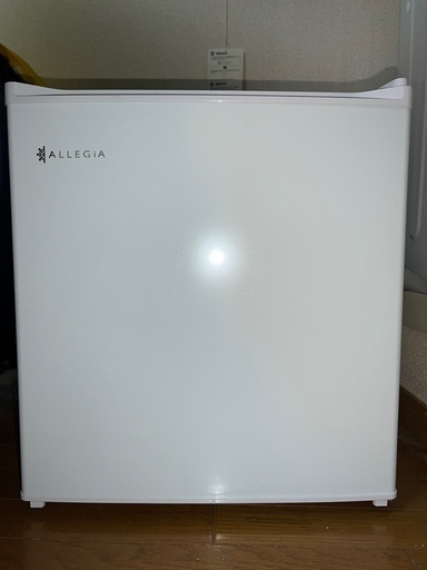 ALLEGiA(アレジア) 冷蔵庫　極美品　AR-BC46-NW