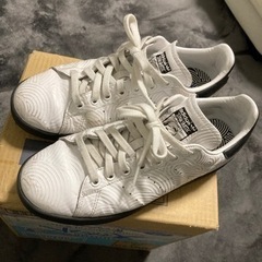 adidas スタンスミス　1週間後BOOKOFF売りに行きます