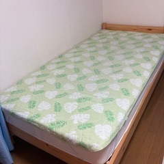 ベッド　1500円