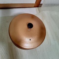 美品♦️超超超激安♦️高級金塗り鏡なべ1人前用コンロ付きセット♦️13セット有ります♦️固形燃料用♦️直径内寸14㌢高さ8㌢気持ちゆったりタイプ♦️とても素敵です♦️希少品♦️珍品♦️おすすめ♦️♦️予備サービスで身と蓋1セットと金コンロ5個予備で差し上げます♦️お値打ちにお譲り致します他のフリマアプリにも載せて折りますのでお早めにどうぞ♦️最終値段