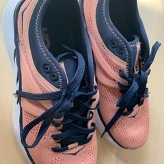 【1回のみ使用】HOKA ホカ　TIVRA 1099735-DPMIN 1回のみ使用】HOKA ホカ TIVRA 1099735-DPMIN