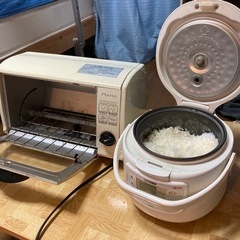 炊飯器、オーブントースター　合わせて2000円