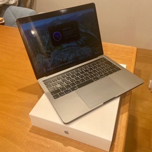 MacBook Pro i5 256GB 13インチ（2019モデル）