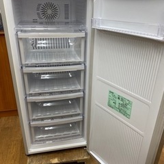 I383 ☆ MITSUBISHI☆冷凍庫 (121L) ☆ 2016年製 ⭐動作確認済 