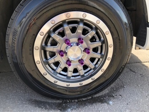 ハイエース　Essex ホイール　ナット