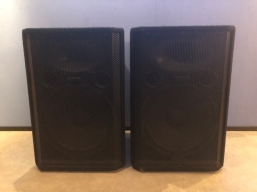 BEHRINGER ( ベリンガー )VP1520 EUROLIVEスピーカー２台、スピーカー三脚
