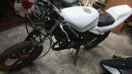 ヤマハ TZR 50 セル付き ベース車、部品取り等に