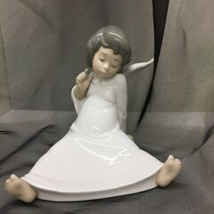 Wa71　リヤドロ　陶器人形　天使の考え事（えーと、それは）