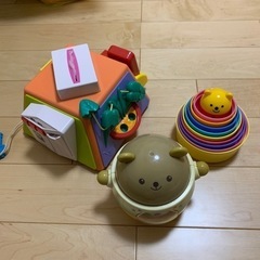 コンビ　おもちゃ　3点セット　子供　赤ちゃん　知育玩具