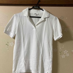 白ポロシャツ　ユニクロ　Sサイズ