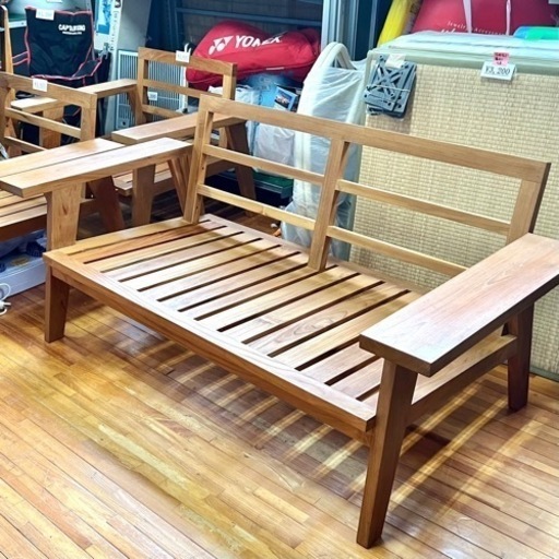 ゆったり使える木製ベンチ(2人掛け)
