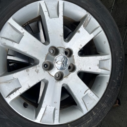 デリカD5 18インチタイヤホイール