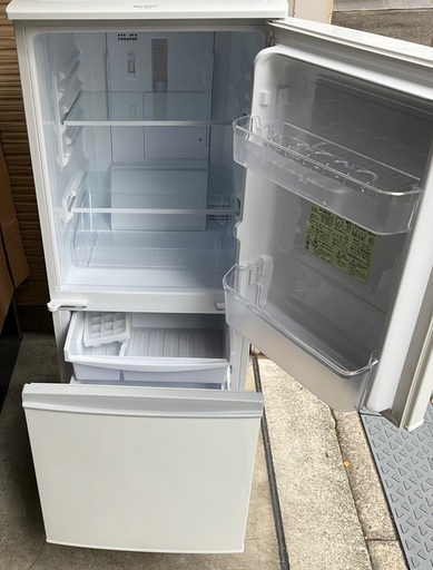 RKGRE-847】特価！シャープ/137L 2ドア冷凍冷蔵庫/どっちもドア/SJ  