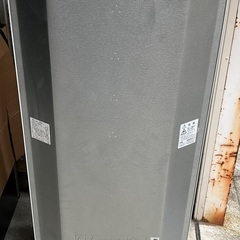 【RKGRE-847】特価！シャープ/137L 2ドア冷凍冷蔵庫/どっちもドア/SJ-14E4-KW/中古品/2017年製/当社より近隣無料配達！