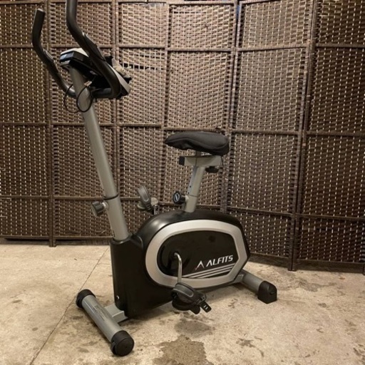 ALINCO アルインコ　プログラムバイク　6215　AFB6215  フィットネスバイク　エクササイズバイク　エアロバイク　ルームバイク　室内トレーニング　エクササイズ　フィットネス　ダイエット　運動　トレーニング　自転車　バイク　検　静音　折りたたみ式　別売りのサドルカバー付き！振動防止のアクリルボード付属◎
