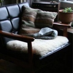 【最終値下‼️🉐アンティーク感がオシャレなカリモク1人がけ  急募/アルコール等の清掃不要でしたら14000円で提供】カリモク ソファー