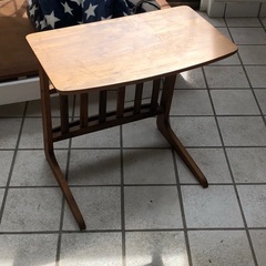 木製 小さいテーブル 横須賀