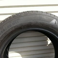 値下　ハリヤー純正タイヤ225/65r17
