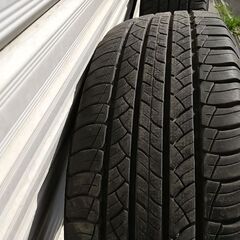 値下　ハリヤー純正タイヤ225/65r17