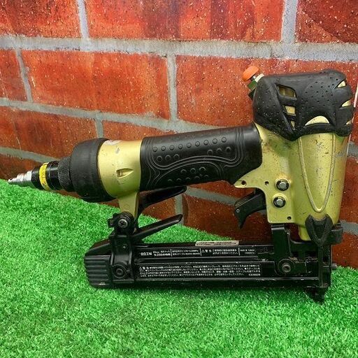 日立工機 N2504HMB 4mm 高圧タッカ【リライズ野田愛宕店】【店頭取引限定】【中古】IT2Z6E84S2YC 日立工機 N2504HMB 4mm 高圧タッカ【リライズ野田愛宕店】【店頭取引