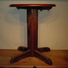 木製　丸いテーブル　