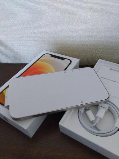 【新品未使用品】iPhone12　64GB　ホワイト　SIMフリー
