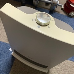 無料‼️ セラミックファンヒーター  (セラミックヒーター) 暖房器具