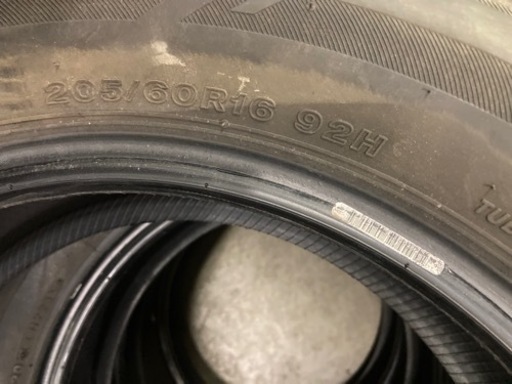 205 60R16ブリヂストン　LUFT RV2