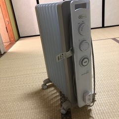 【ネット決済】デロンギのオイルヒーター(昨年購入)