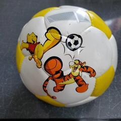 プーさんのサッカーボール