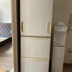 【ネット決済・配送可】2007年製のシャープ冷蔵庫345L