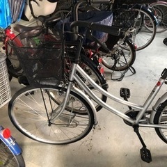 自転車　難あり。両タイヤパンク