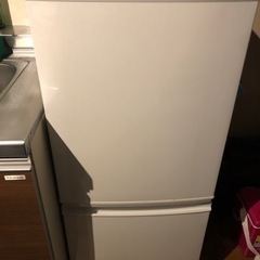 (引取先決定しました)シャープ 冷蔵庫 137L 中古 美品 冷...