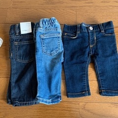 ０〜３ヶ月用のジーンズ
