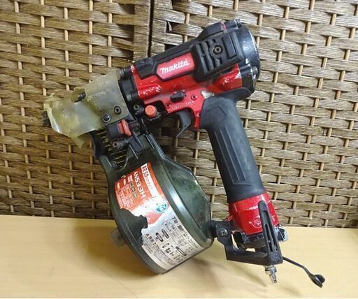 ジャンク マキタ 50mm高圧エア釘打 AN533H 赤 エア工具 エアツール ジャンク マキタ 50mm高圧エア釘打 AN533H 赤 エア工具 エアツール