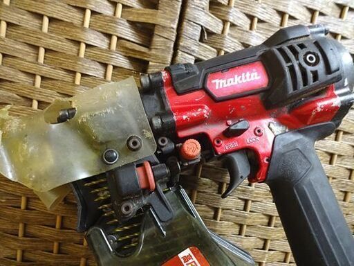 ジャンク マキタ 50mm高圧エア釘打 AN533H 赤 エア工具 エアツール
