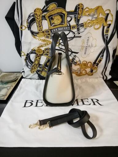 非常に美品。BELLMER 本革 2way ショルダー付き ハンドバッグ